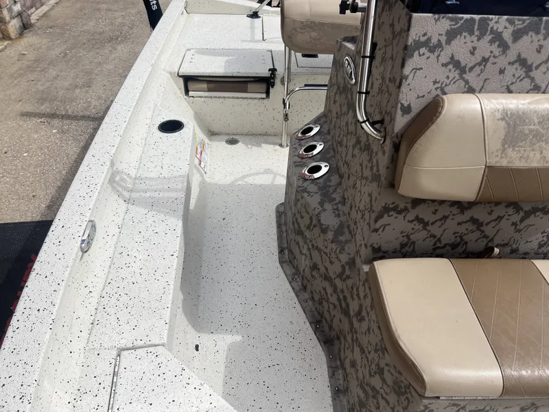 Slide: The Image of Xpress H20B Bay 2021 - 25