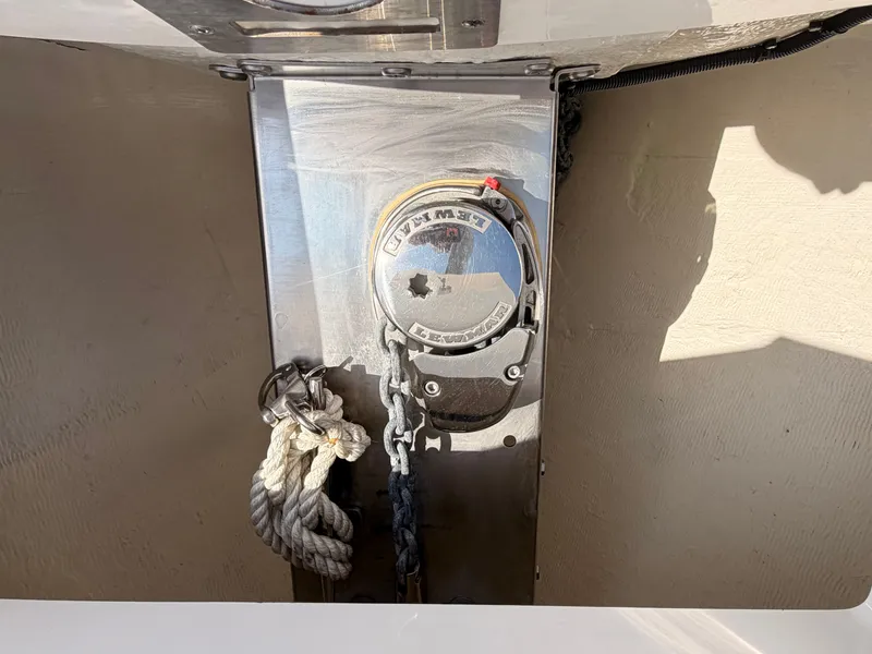 Slide: The Image of Anchor chain and rope on a 2022 Regulator 28 boat. - 16