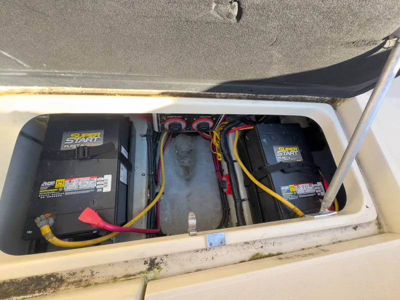 Slide: The Image of Battery compartment of a 2004 Mainship Pilot 34 boat. - 41