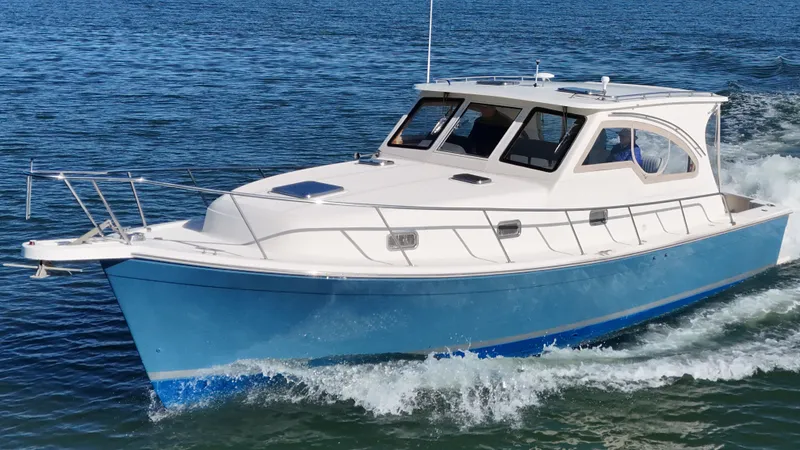 Slide: The Image of Mainship Pilot 34 2004 - 50