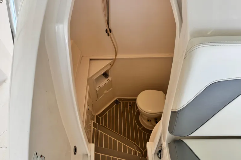 Slide: The Image of Intrepid 407 Nomad FE 2022 - 51