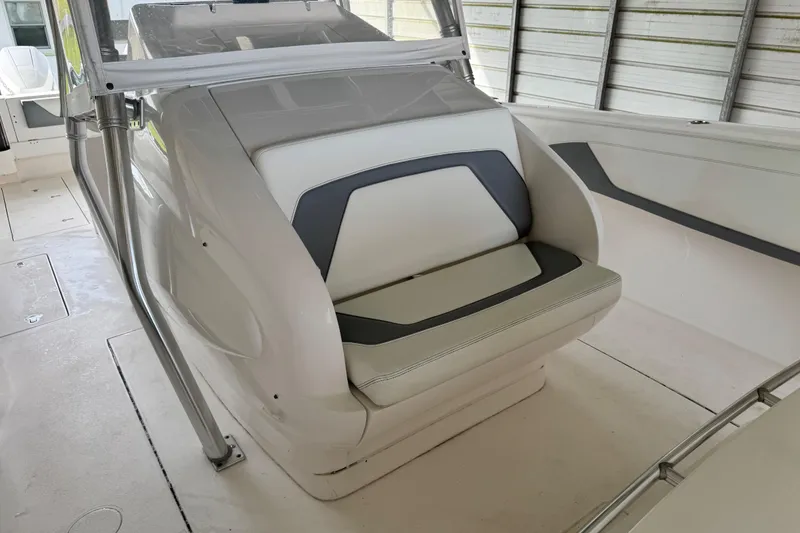 Slide: The Image of Intrepid 407 Nomad FE 2022 - 53