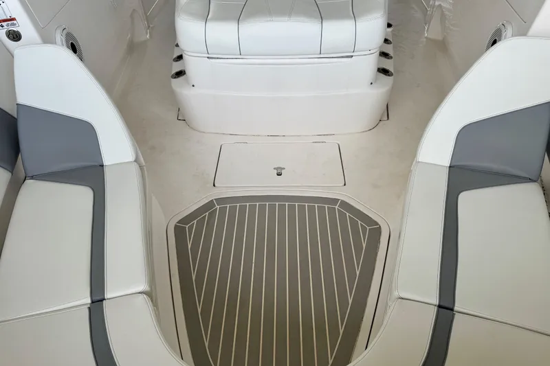 Slide: The Image of Intrepid 407 Nomad FE 2022 - 60