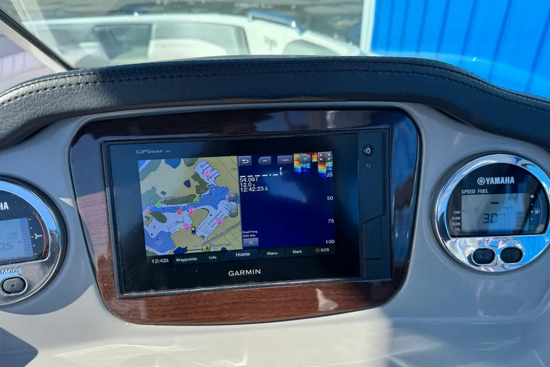 Slide: The Image of Dashboard of 2019 Chaparral 21 H2O Sport OB with Garmin GPS and Yamaha gauges. - 20