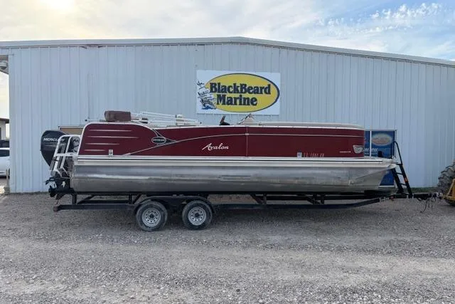 The Image of 2014 Avalon Catalina Cruise 22' pontoon boat at BlackBeard Marine dealership. - 0