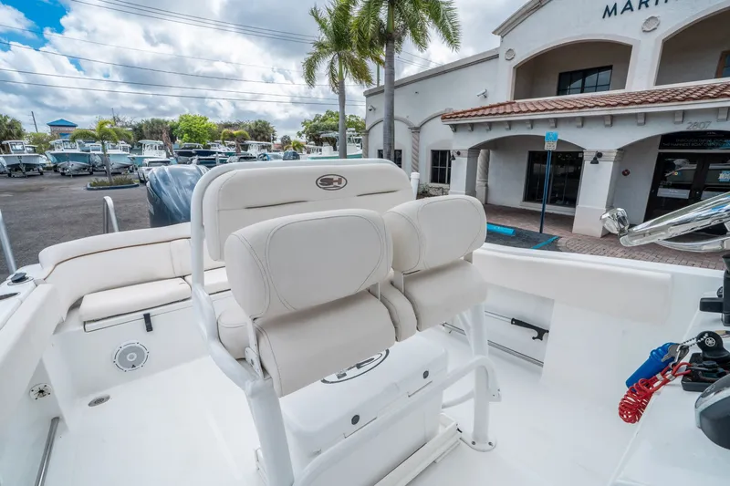 Slide: The Image of Sea Hunt Ultra 234 2022 - 15