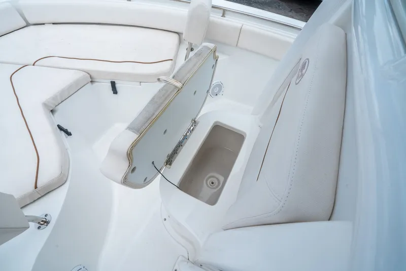 Slide: The Image of Sea Hunt Ultra 234 2022 - 23