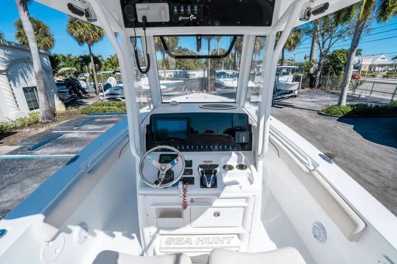 Slide: The Image of Sea Hunt Gamefish 27 Forward Seating 2019 - 18