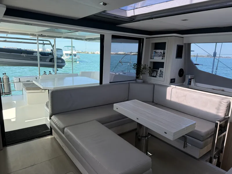 Slide: The Image of Leopard 45 2019 - 17