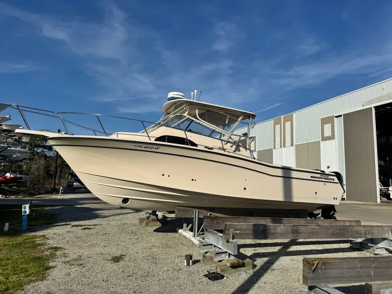 The Image of Grady-White Marlin 300 2005 - 0
