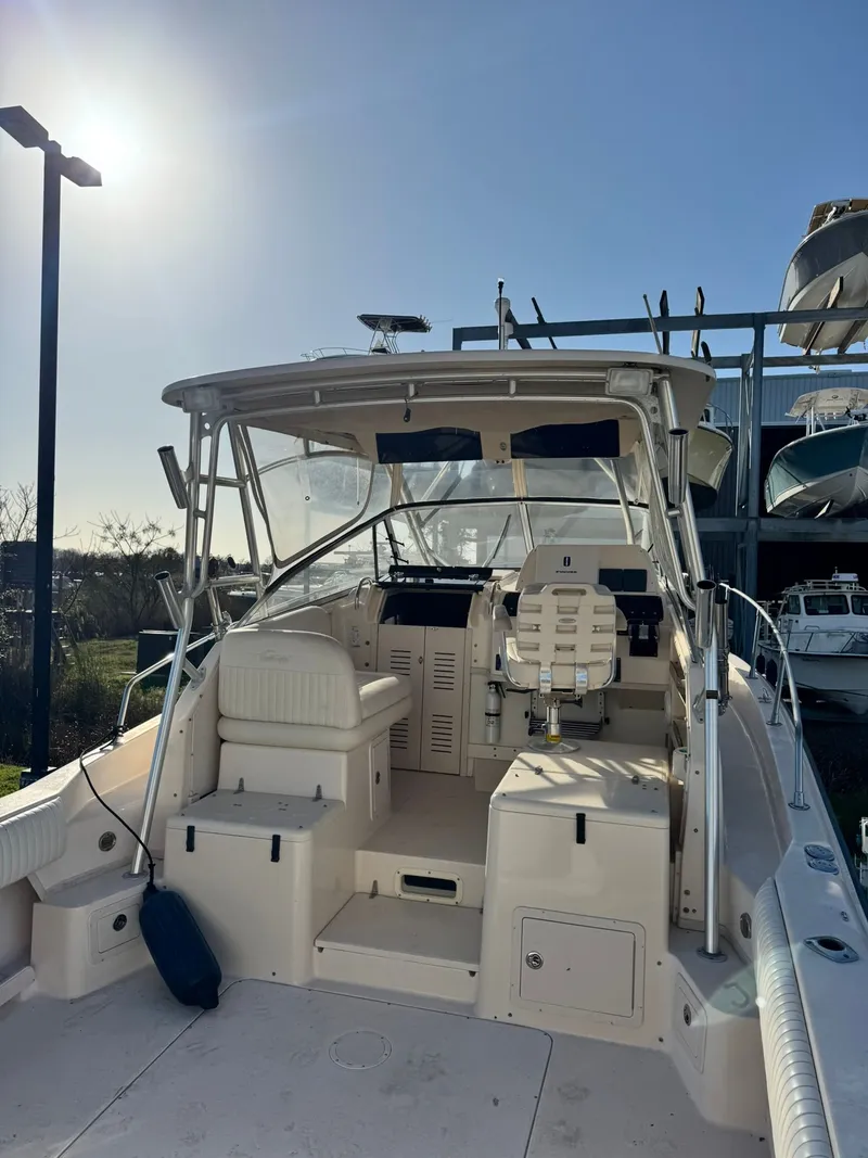 Slide: The Image of Grady-White Marlin 300 2005 - 4