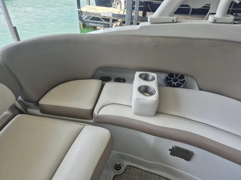 Slide: The Image of Crownline Boats Eclipse E255 2022 - 12