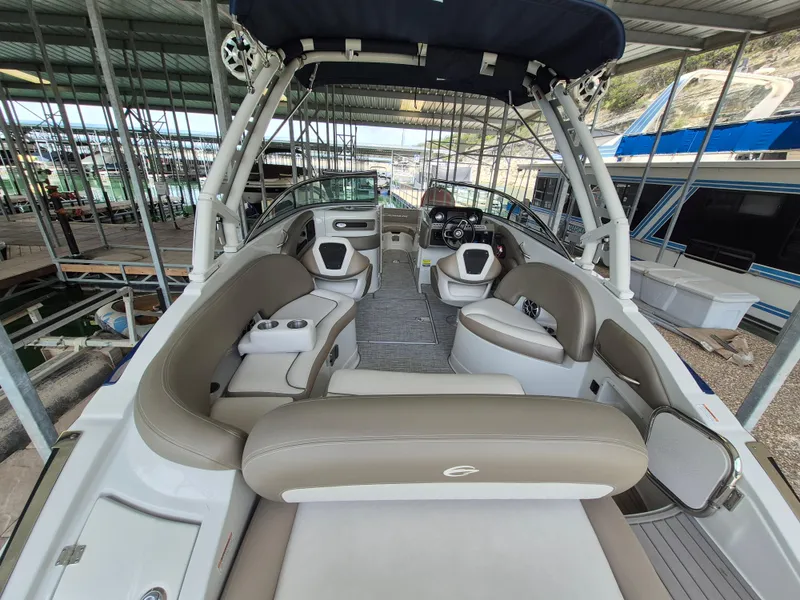 Slide: The Image of Crownline Boats Eclipse E255 2022 - 7