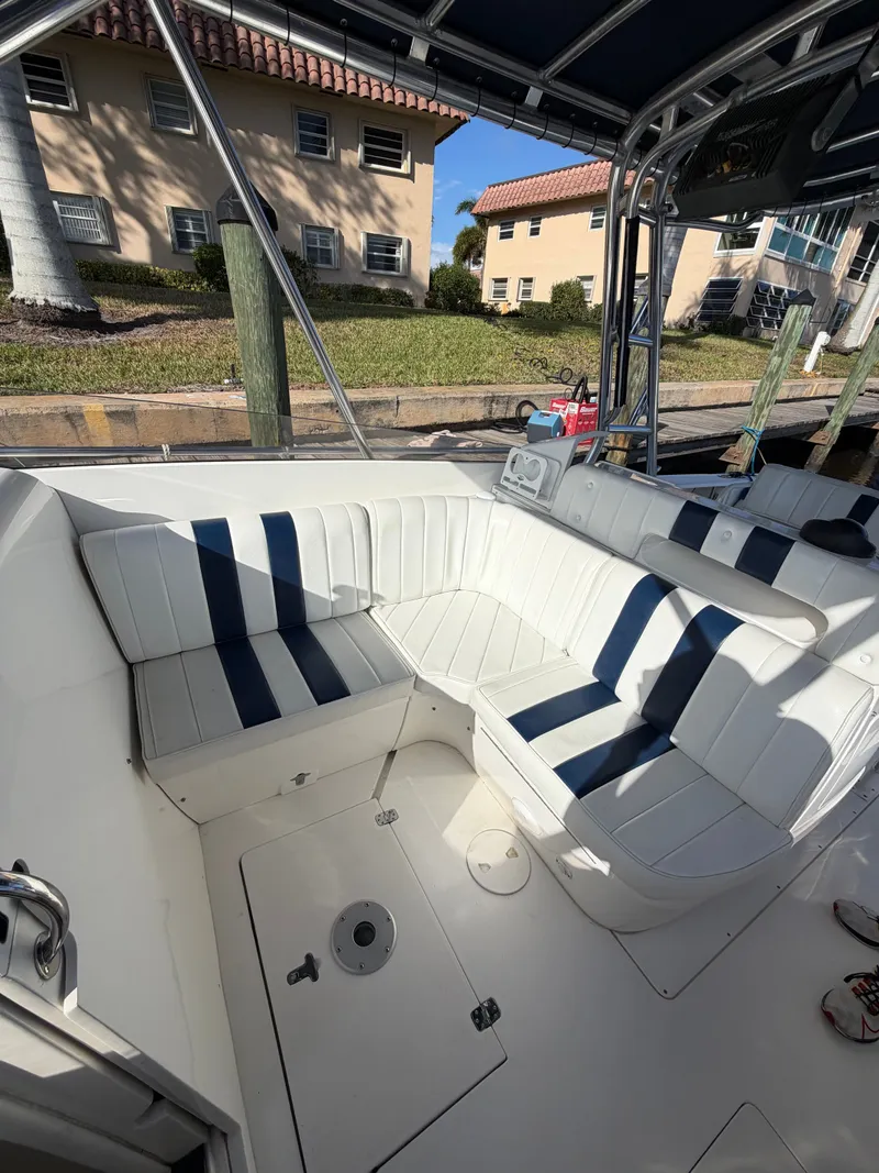 Slide: The Image of Intrepid 310WA 2003 - 17