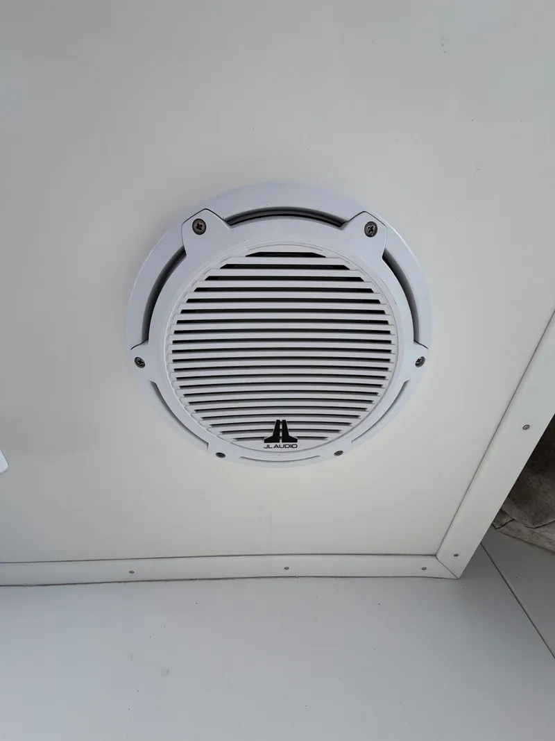 Slide: The Image of Intrepid 310WA 2003 - 37