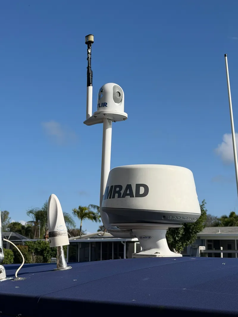 Slide: The Image of Intrepid 310WA 2003 - 43