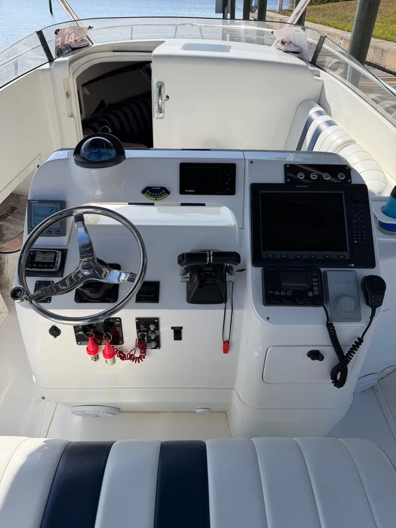 Slide: The Image of Intrepid 310WA 2003 - 6