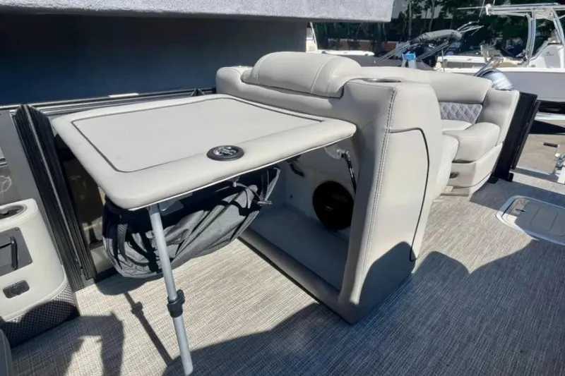 Slide: The Image of SISTERSHIP PHOTO - 6