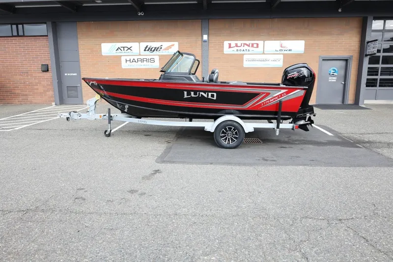 The Image of Lund 1775 Impact XS Sport 2026 - undefined