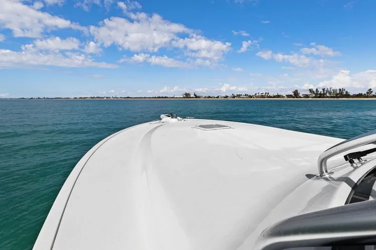 Slide: The Image of 2024 Albemarle 410 Express - Image 13 - 13