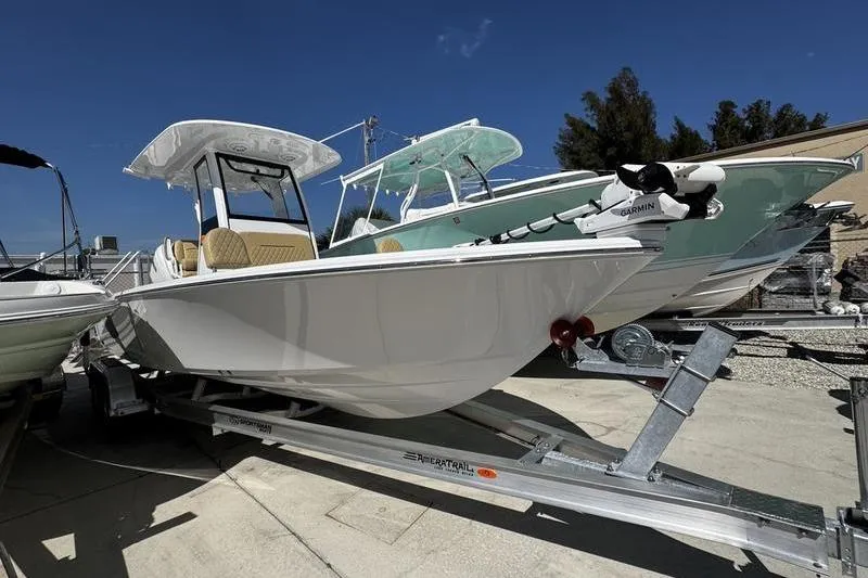 The Image of Sportsman Masters 247 Bay Boat 2026 - undefined