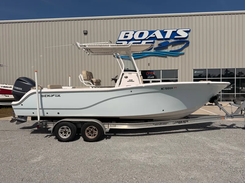 Slide: The Image of Sea Fox 248 Commander 2018 - 2