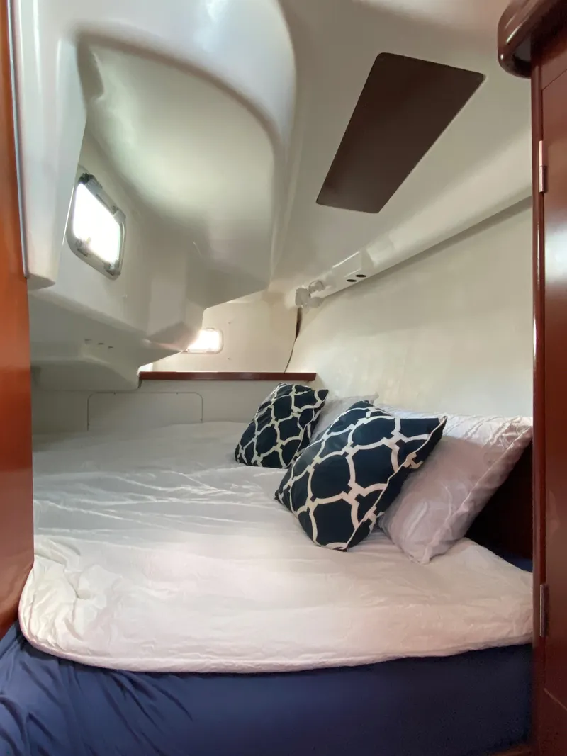 Slide: The Image of Interior view of a 2005 Beneteau 323 yacht bathroom. - 18