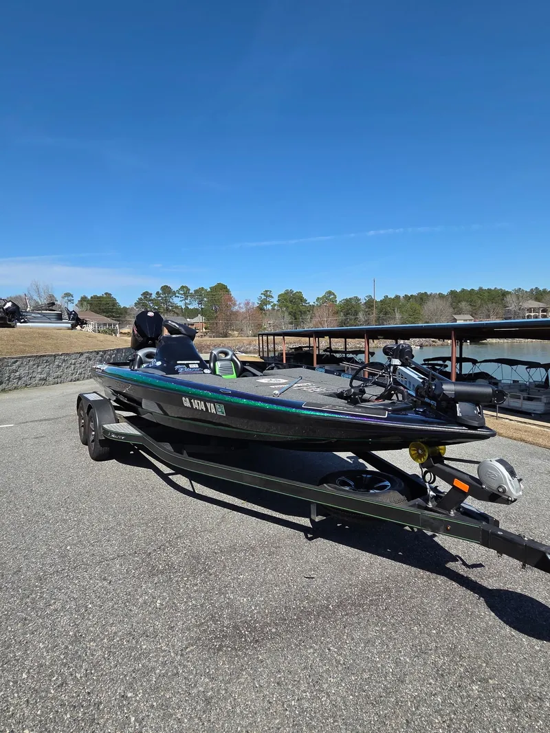 Slide: The Image of Blazer 595 Pro Elite 2022 - 3