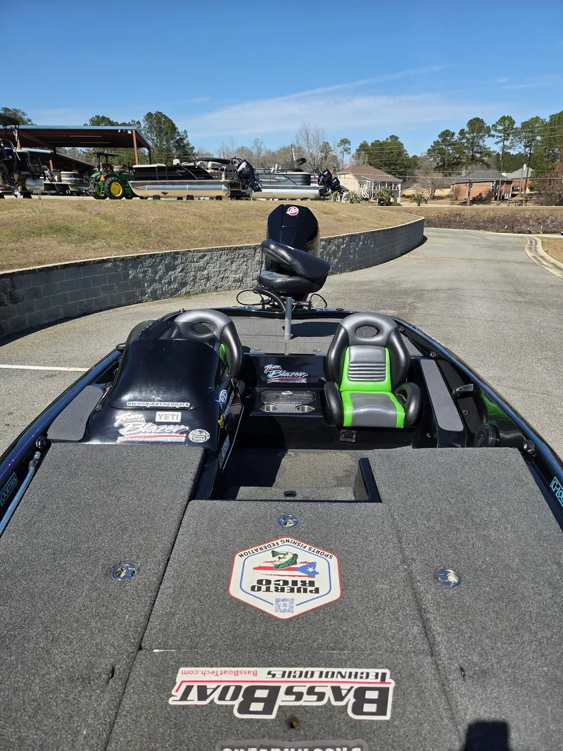 Slide: The Image of Blazer 595 Pro Elite 2022 - 5