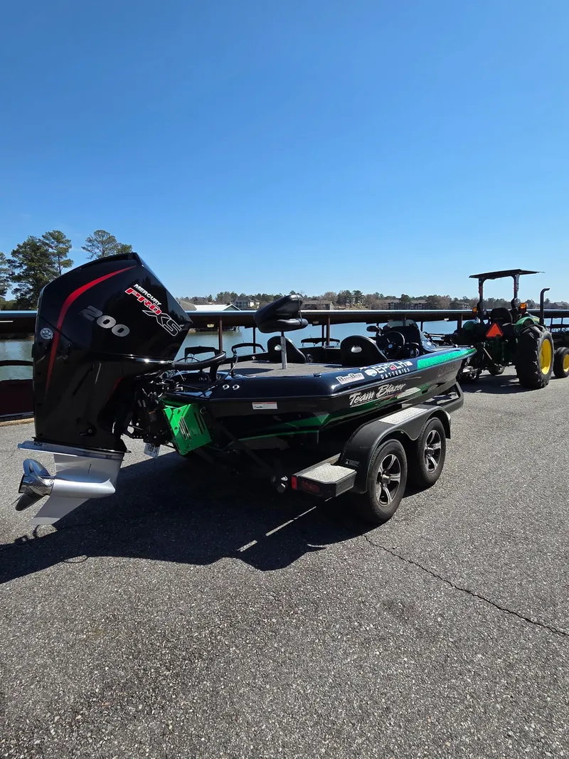 Slide: The Image of Blazer 595 Pro Elite 2022 - 7