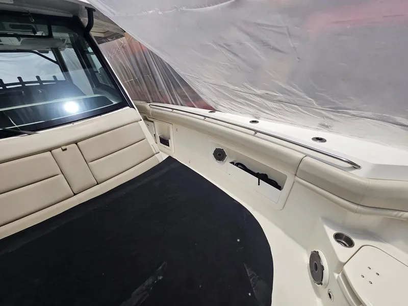Slide: The Image of Boston Whaler 380 Outrage 2021 - 23