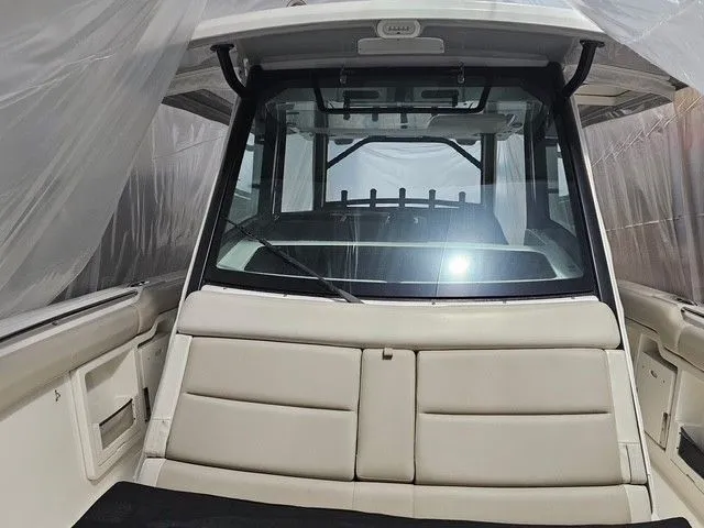 Slide: The Image of Boston Whaler 380 Outrage 2021 - 24