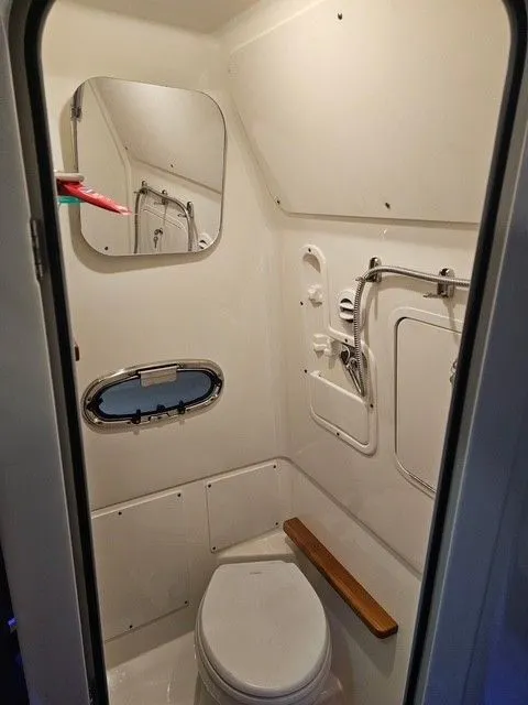 Slide: The Image of Boston Whaler 380 Outrage 2021 - 27