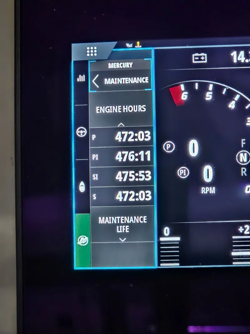 Slide: The Image of Boston Whaler 380 Outrage 2021 - 31