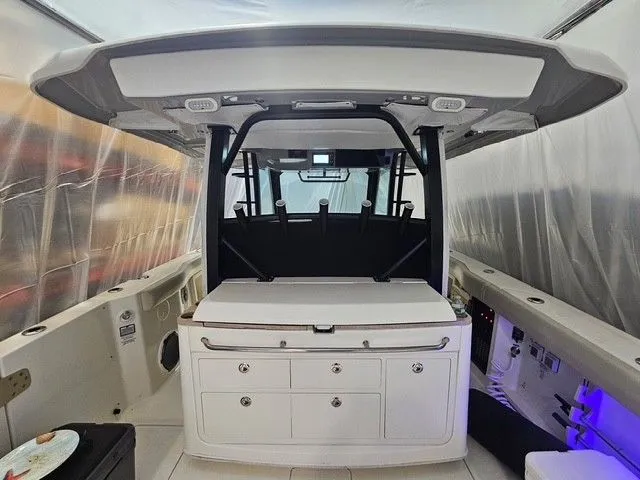 Slide: The Image of Boston Whaler 380 Outrage 2021 - 33
