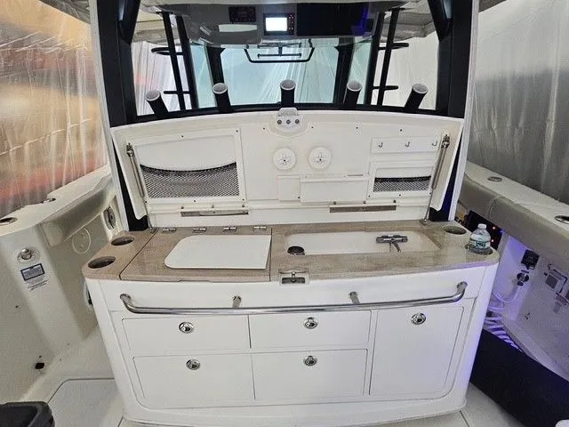 Slide: The Image of Boston Whaler 380 Outrage 2021 - 35