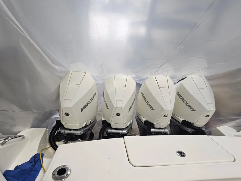 Slide: The Image of Boston Whaler 380 Outrage 2021 - 36