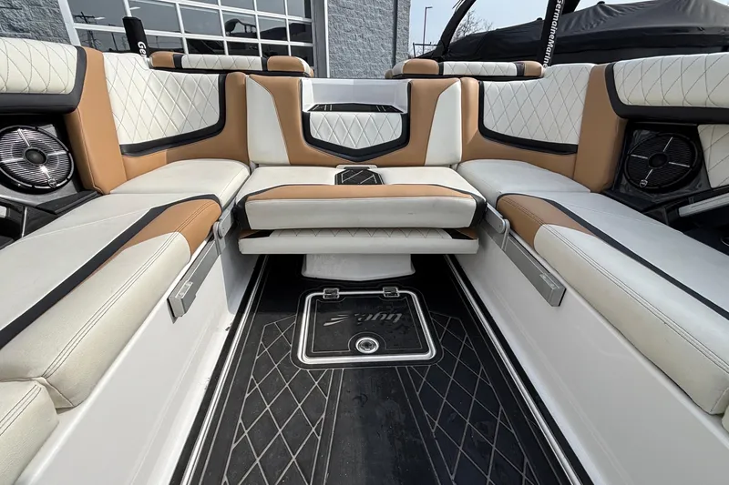 Slide: The Image of 2021 Tigé 25ZX boat interior with luxurious seating and modern design. - 42