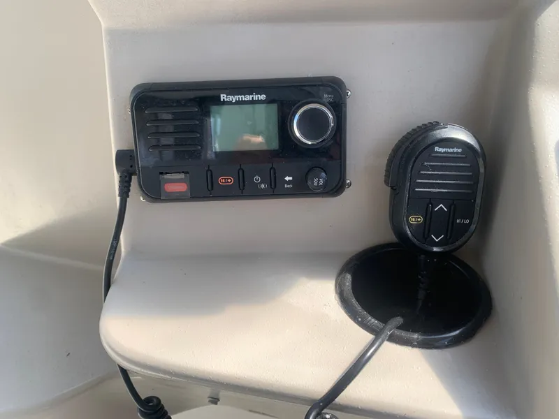 Slide: The Image of Cruisers 3372 Express 2003 - 11