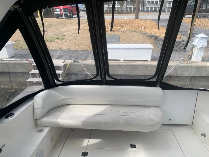 Slide: The Image of Cruisers 3372 Express 2003 - 20