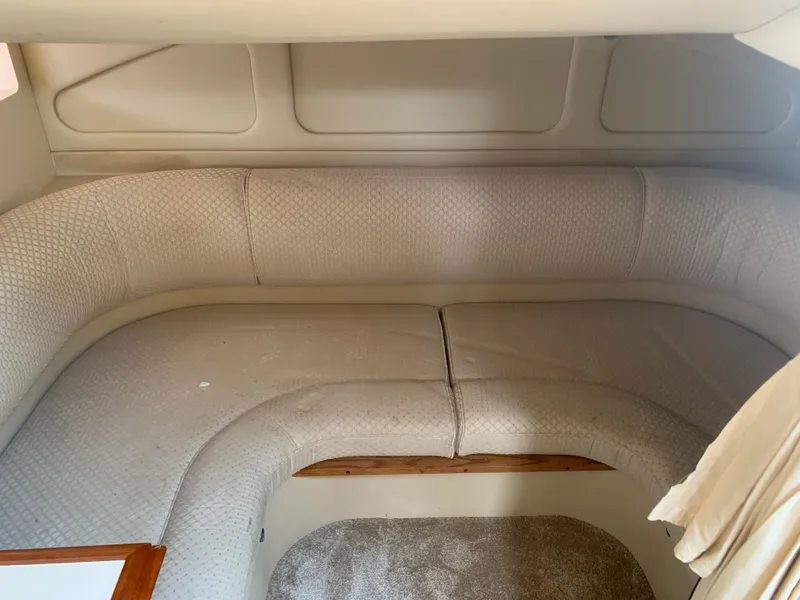 Slide: The Image of Cruisers 3372 Express 2003 - 31