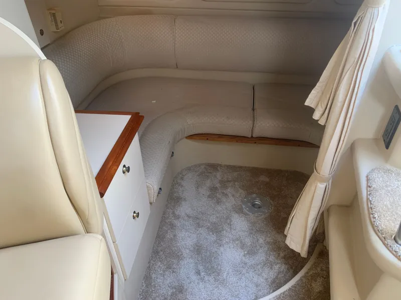 Slide: The Image of Cruisers 3372 Express 2003 - 34