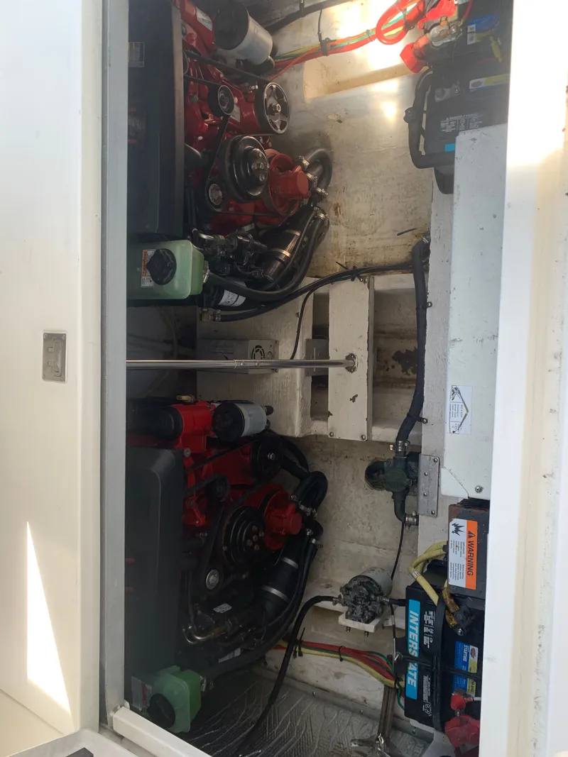 Slide: The Image of Cruisers 3372 Express 2003 - 37