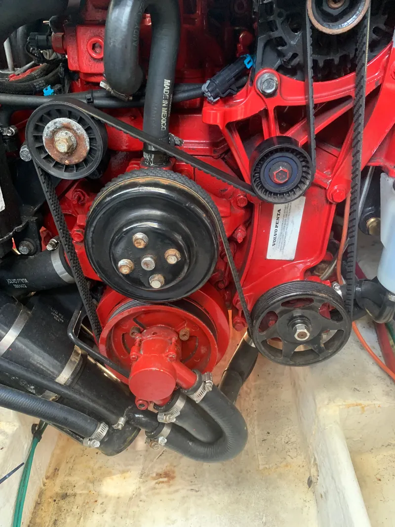 Slide: The Image of Cruisers 3372 Express 2003 - 39