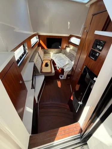 Slide: The Image of 2023 Pursuit S 428 Sport - Image 17 - 17