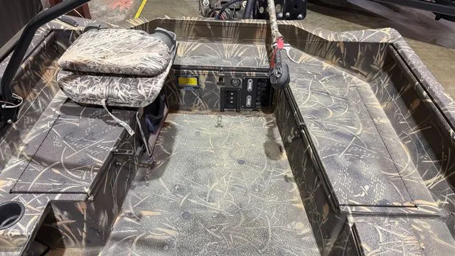 Slide: The Image of Excel 1754SWV4 W/Mud Buddy HDR 5000 2015 - 8