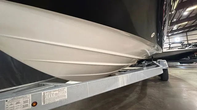 Slide: The Image of Bayliner T22 Center Console W/Mercury 250 2023 - 10