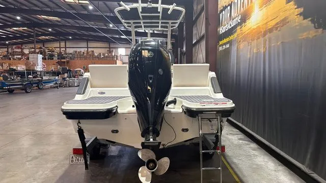 Slide: The Image of Bayliner T22 Center Console W/Mercury 250 2023 - 4