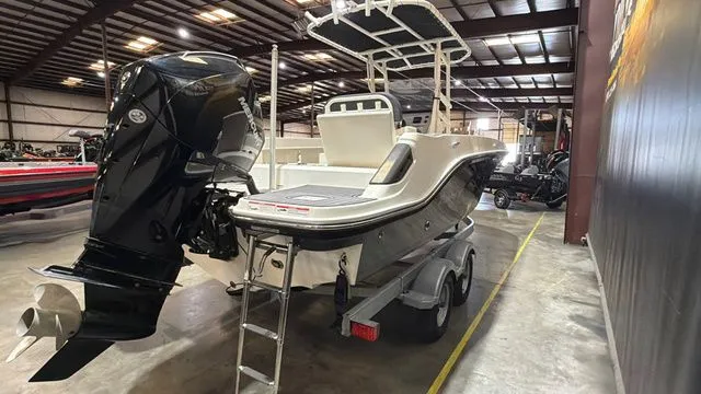 Slide: The Image of Bayliner T22 Center Console W/Mercury 250 2023 - 5