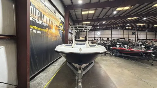 Slide: The Image of Bayliner T22 Center Console W/Mercury 250 2023 - 8